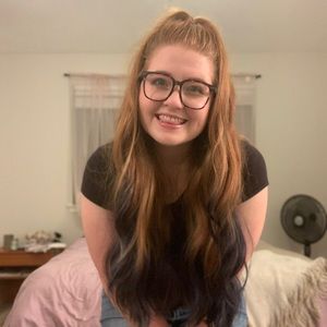 Meet your Posher, Julia